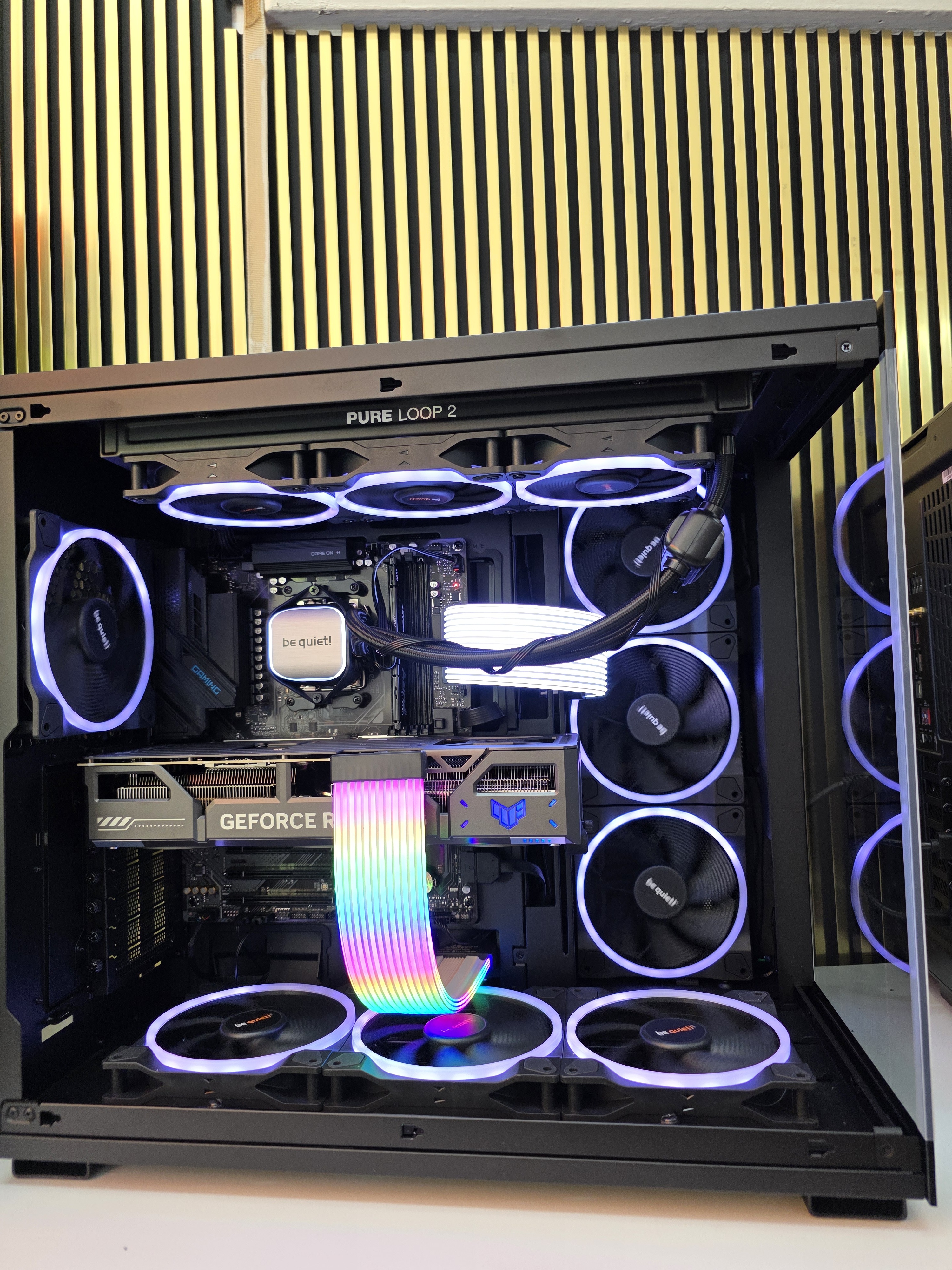 PC GAMING SQUARE - Ryzen 9 7900X / RTX 5070