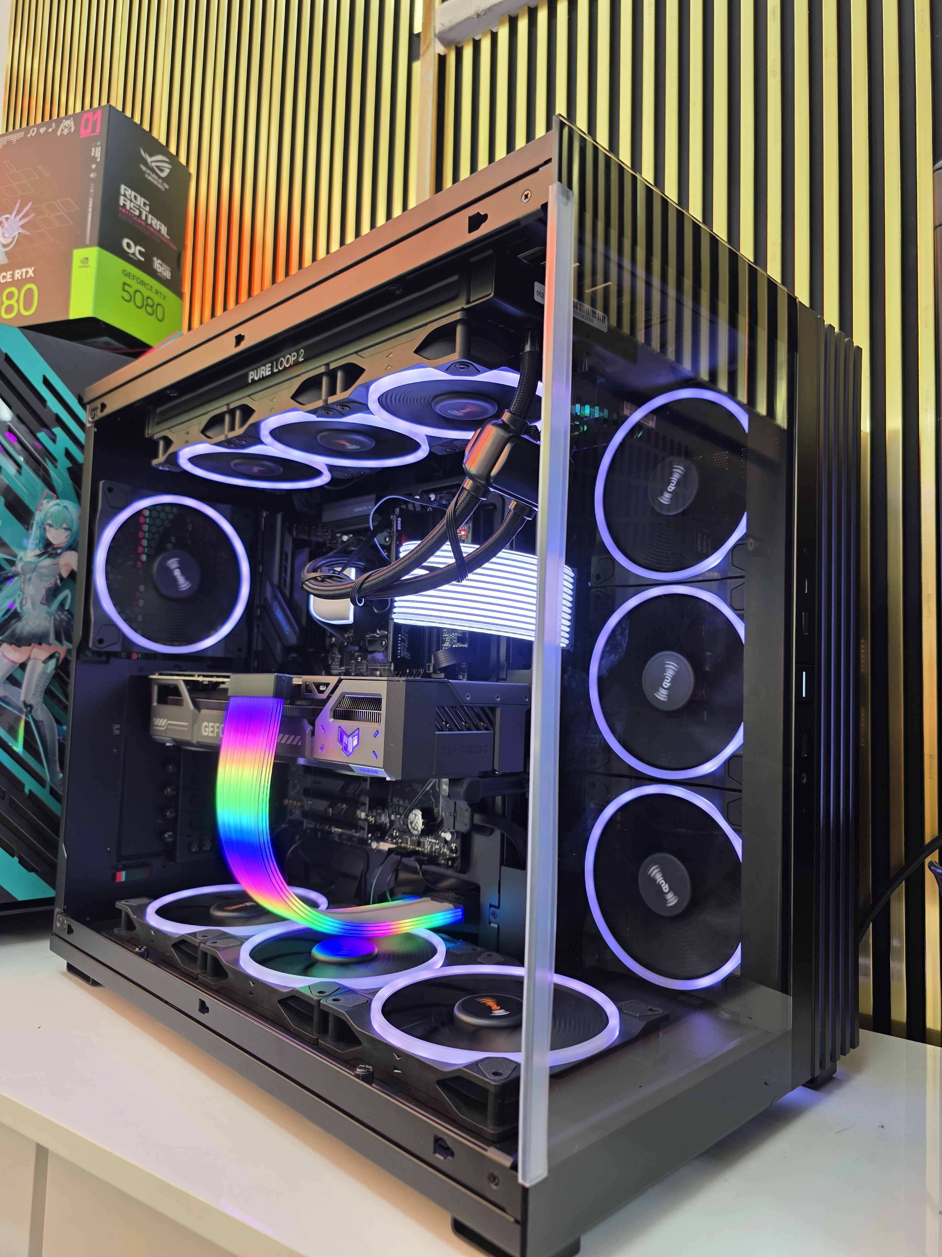 PC GAMING SQUARE - Ryzen 9 7900X / RTX 5070