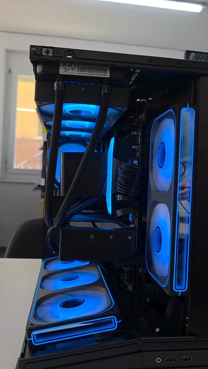 Lian-Li O11 Dynamic Mini V2
